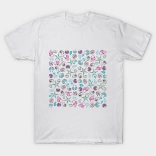 Pastel seashell pattern T-Shirt